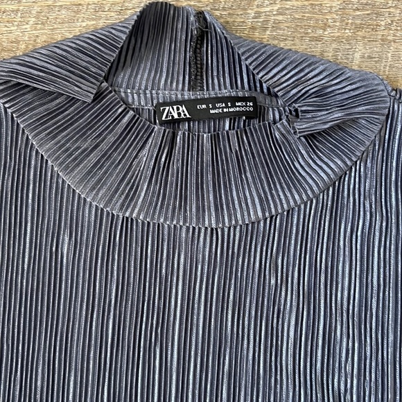 ZARA Silver Grey Top SZ S - Picture 2 of 3